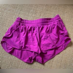 Lululemon Hot Pink Hotty Hot Short 2.5”